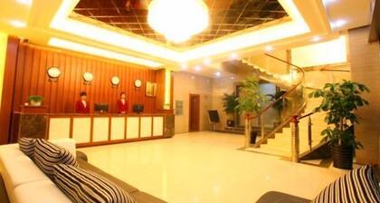 Meinaya Hotel