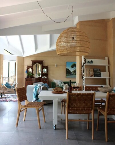 Witts End South luxury family home