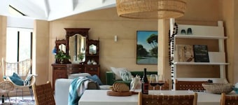 Witts End South luxury family home