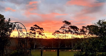 Spacious Luxury Farm Retreat in Coastal Hinterland