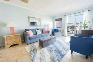 Smart TV, DVD player