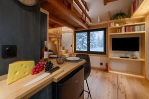 Interior - Petit Chalet du Mont Blanc, Chamonix, France (Chamonix)