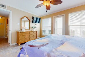 2 bedrooms, iron/ironing board, Internet, bed sheets