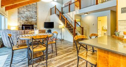 Dog-friendly home next to South Meadow pool with fireplace & washer/dryer