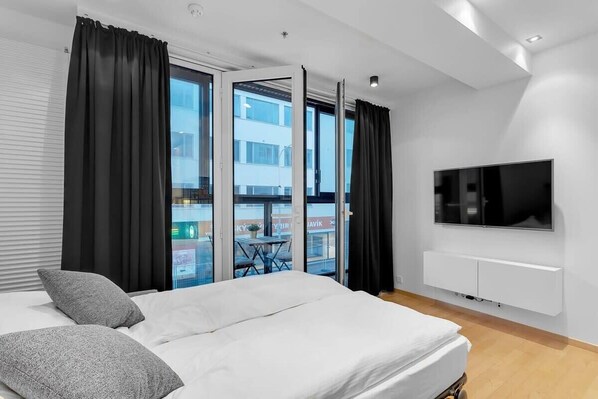 1 bedroom, soundproofing, bed sheets