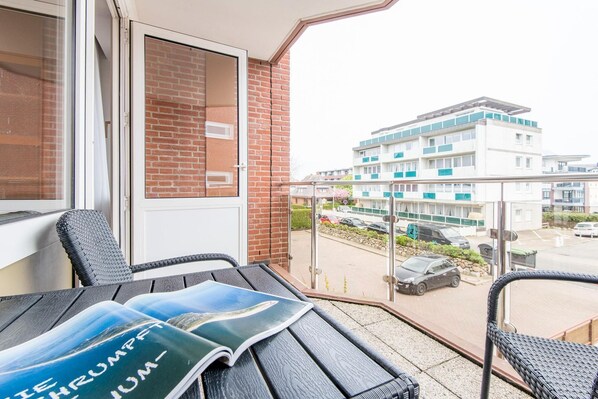 Terrace/patio - Haus Atrium App. 19 - Haus Atrium, Gemütliche 2-zi, Fewo mit ca. 45 m² Wohnfläche für bis zu 4 Per (Sylt)