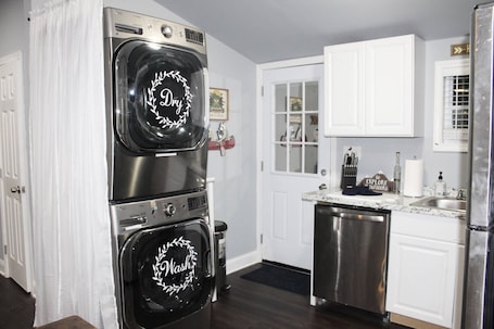 Interior. Nature Lover’s Dream: Perfect for Extended Stays, Near Callaway, Spacious Parking, Close to Park