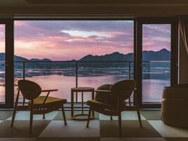 Executive Twin Room, Non Smoking, Private Bathroom | Balcony view