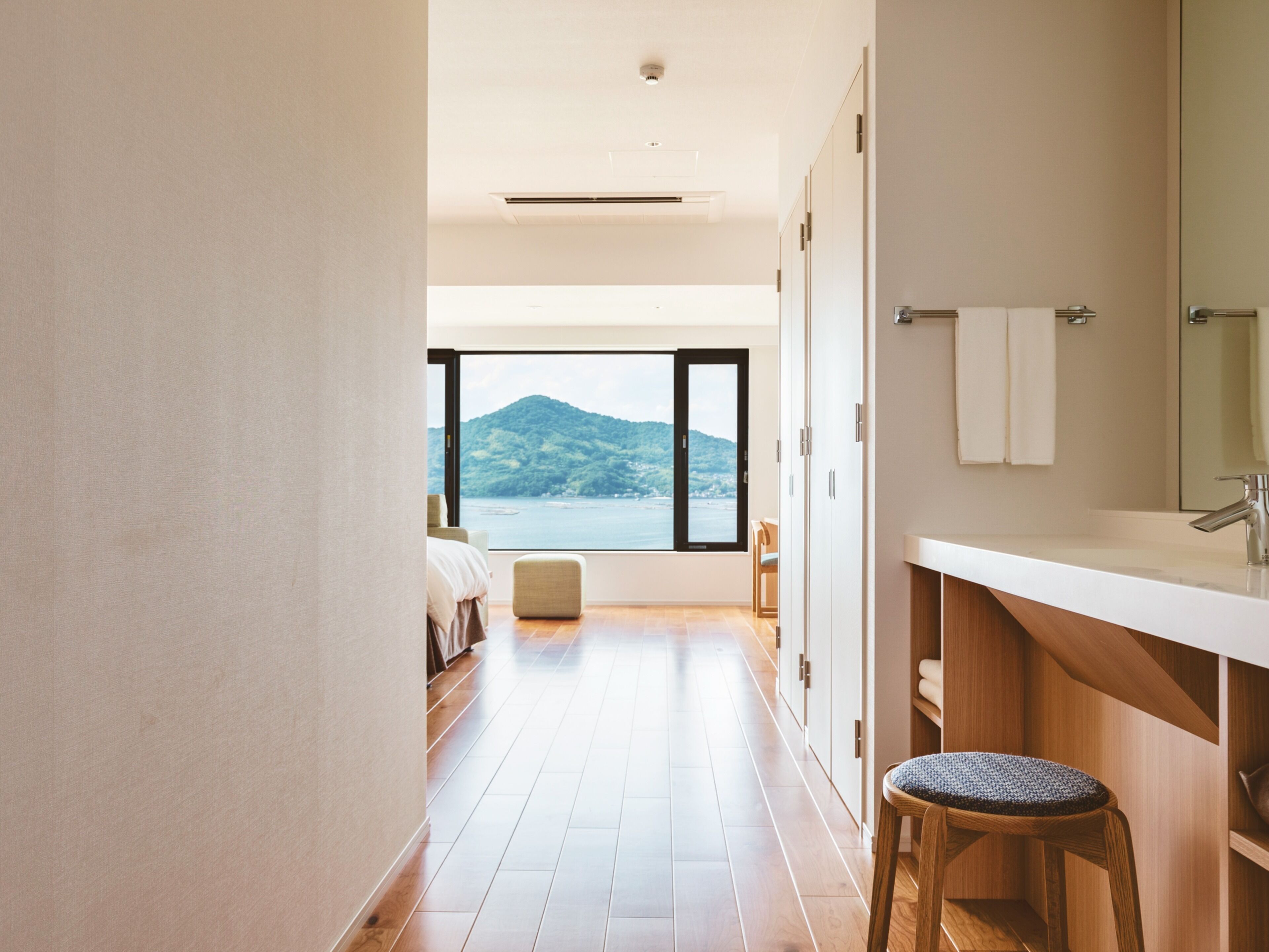 华丽双床房, 无烟房, 私人浴室 (Accessible bath) | 羽绒被、客房内保险箱、隔音、免费 WiFi