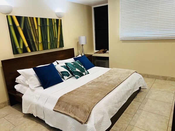 1 chambre, fer et planche à repasser, Wi-Fi gratuit, draps fournis