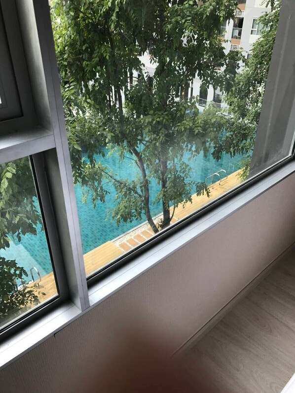 Interior - 1B/R Pool View Condo near MRT, Stay like home. (กรุงเทพมหานคร)