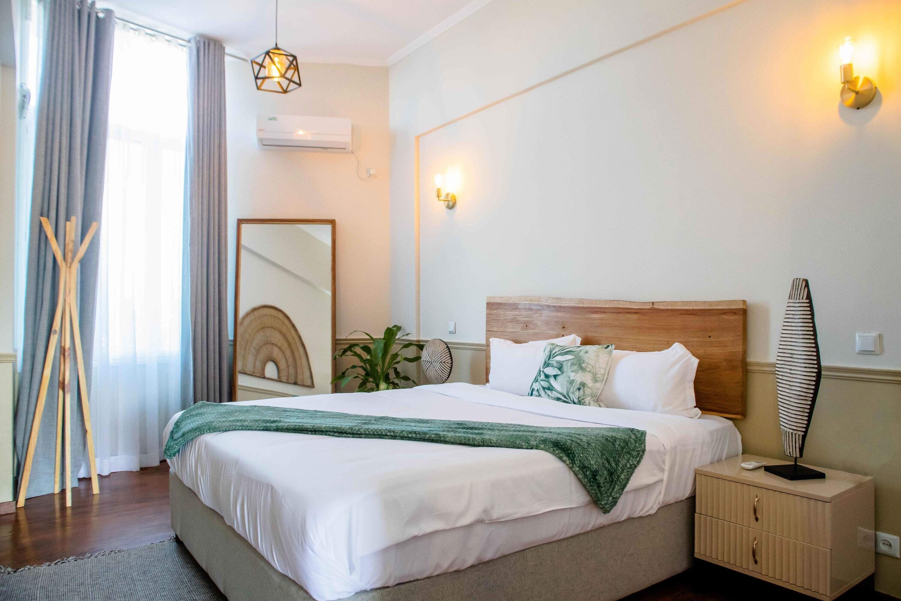 1 chambre, fer et planche à repasser, Wi-Fi, draps fournis