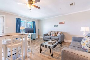 TV - Serenity Reef #A Gulf View unit near Flora Bama (Pensacola)