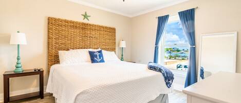 Desk, iron/ironing board, WiFi, bed sheets