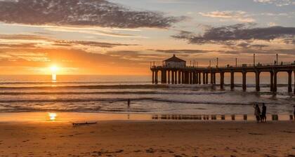 Manhattan Beach Steps Away: Patio & Parking