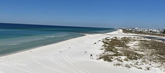 Luxury Beachfront Condo with Stunning Gulf Views