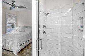 Shower, hair dryer, towels, soap - New 4BR Beach Home w/ Free Golf Cart, Pool View, & Balcony Near Emerald Coast, Shops and Restaurants (Santa Rosa Beach)