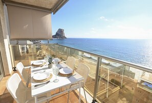 Outdoor dining - A103 EDIFICIO ALBAMAR II 6ºF (Calpe)