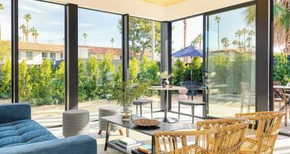 Blackhaus Suites by AvantStay – Modern Comfort in Downtown Palm Springs