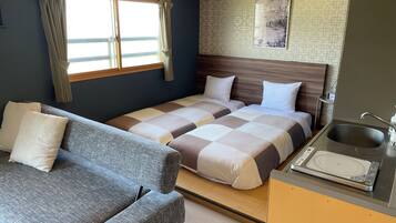 Twin Room, Non Smoking | Down comforters, individually decorated, individually furnished