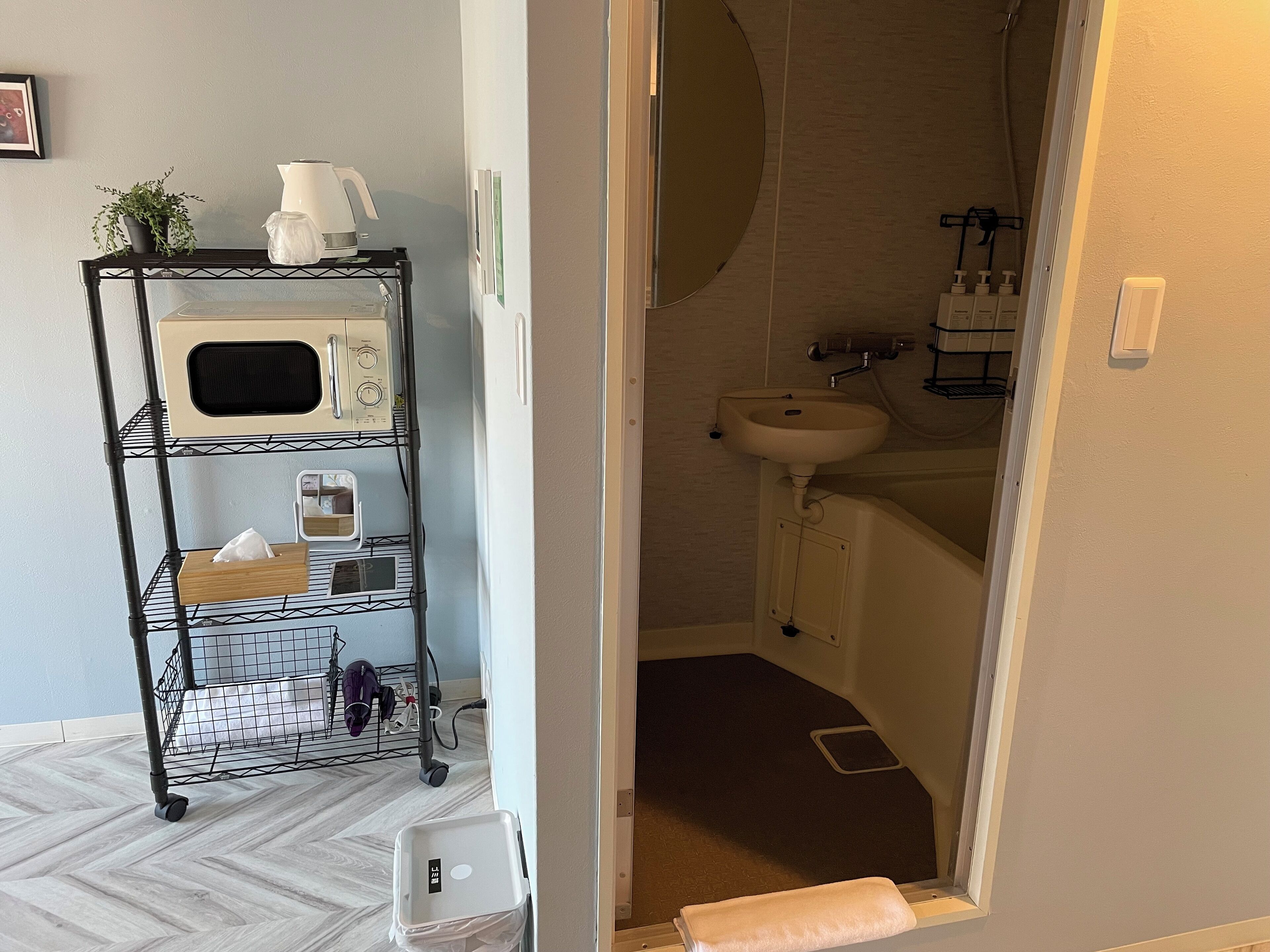 double room, non smoking | 1 bedroom, down duvets, individually decorated, individually furnished