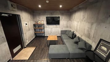 ์ฟผ๋๋ฃธ, ๊ธ์ฐ, ๊ณต์ฉ ์์ค (2 Bunk beds) | ์ค๋ฆฌ/๊ฑฐ์ํธ ์ด๋ถ, ๊ฐ๊ฐ ๋ค๋ฅธ ์คํ์ผ์ ์ธํ
๋ฆฌ์ด, ๊ฐ๊ฐ ๋ค๋ฅด๊ฒ ๊ฐ๊ตฌ ๋น์น, ๋ค๋ฆฌ๋ฏธ/๋ค๋ฆฌ๋ฏธํ