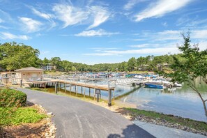 Marina - Marina Village 338 In Keowee Key (Salem)