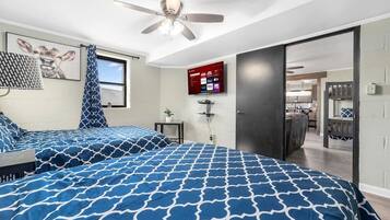 2 soverom, strykejern/-brett, reiseseng for barn og wi-fi