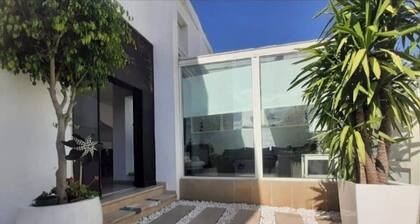 Pretty villa very close to the beaches and the Casablanca corniche