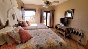 4 soverom, skrivebord, strykejern/-brett og wi-fi