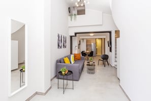 Loft Deluxe (P5 Right) | Aire de séjour