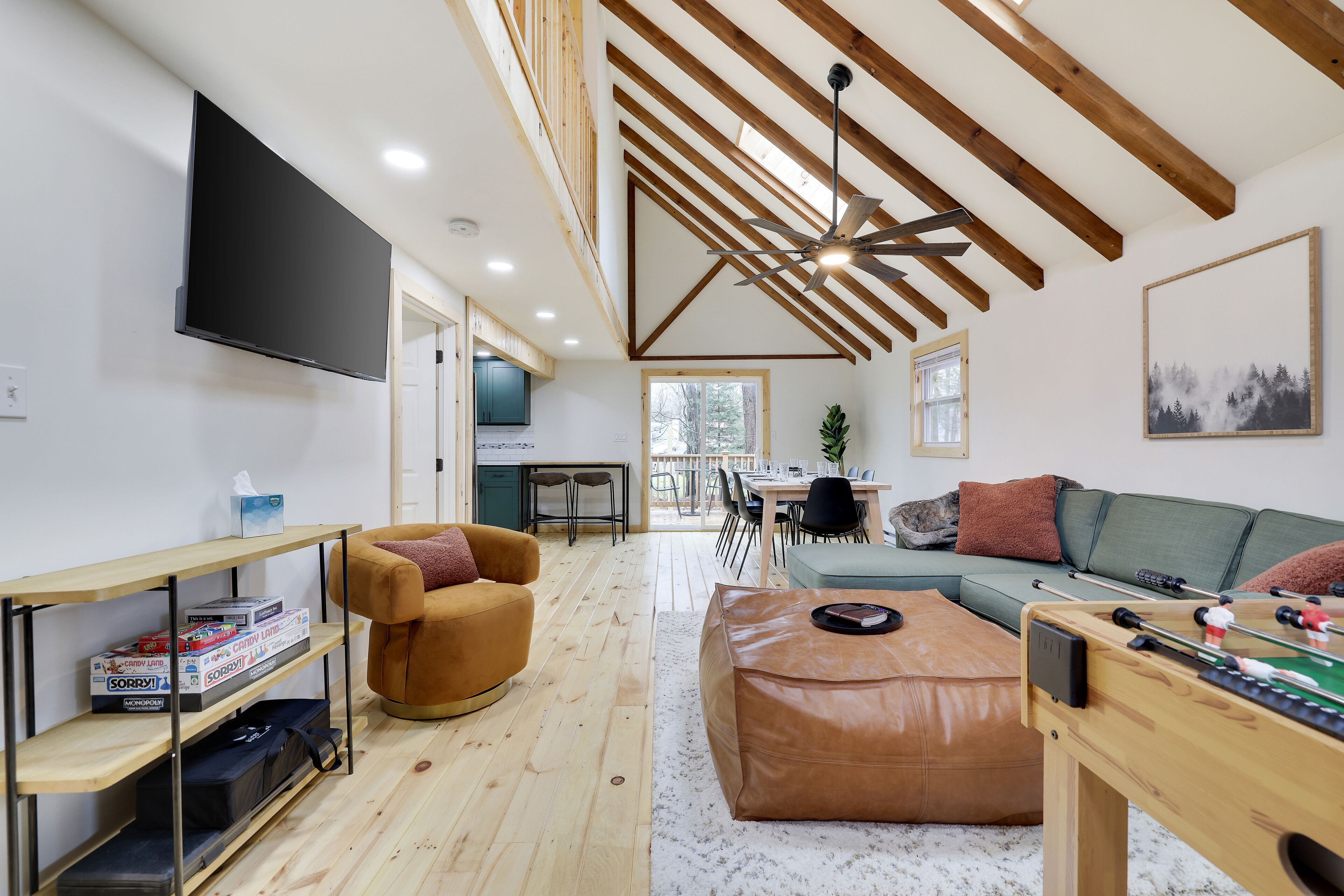 Smart TV y futbolito 