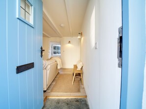 Interior - This charming 18th Century cottage is centrally located in the heart of St Teath (St Teath)