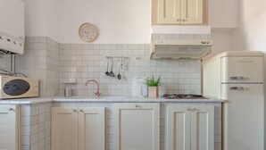 Uklassifisert bilde, 5 av 15, knapp