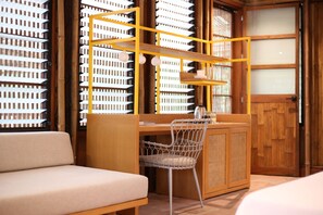 Family Cabin | In-room safe, individually furnished, desk, laptop workspace