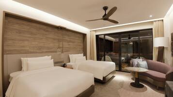 1 bedroom, premium bedding, down comforters, minibar