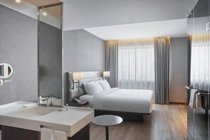 Room, 1 King Bed, City View | Desk, laptop workspace, free WiFi, bed sheets - AC Hotel By Marriott Saltillo (Saltillo)