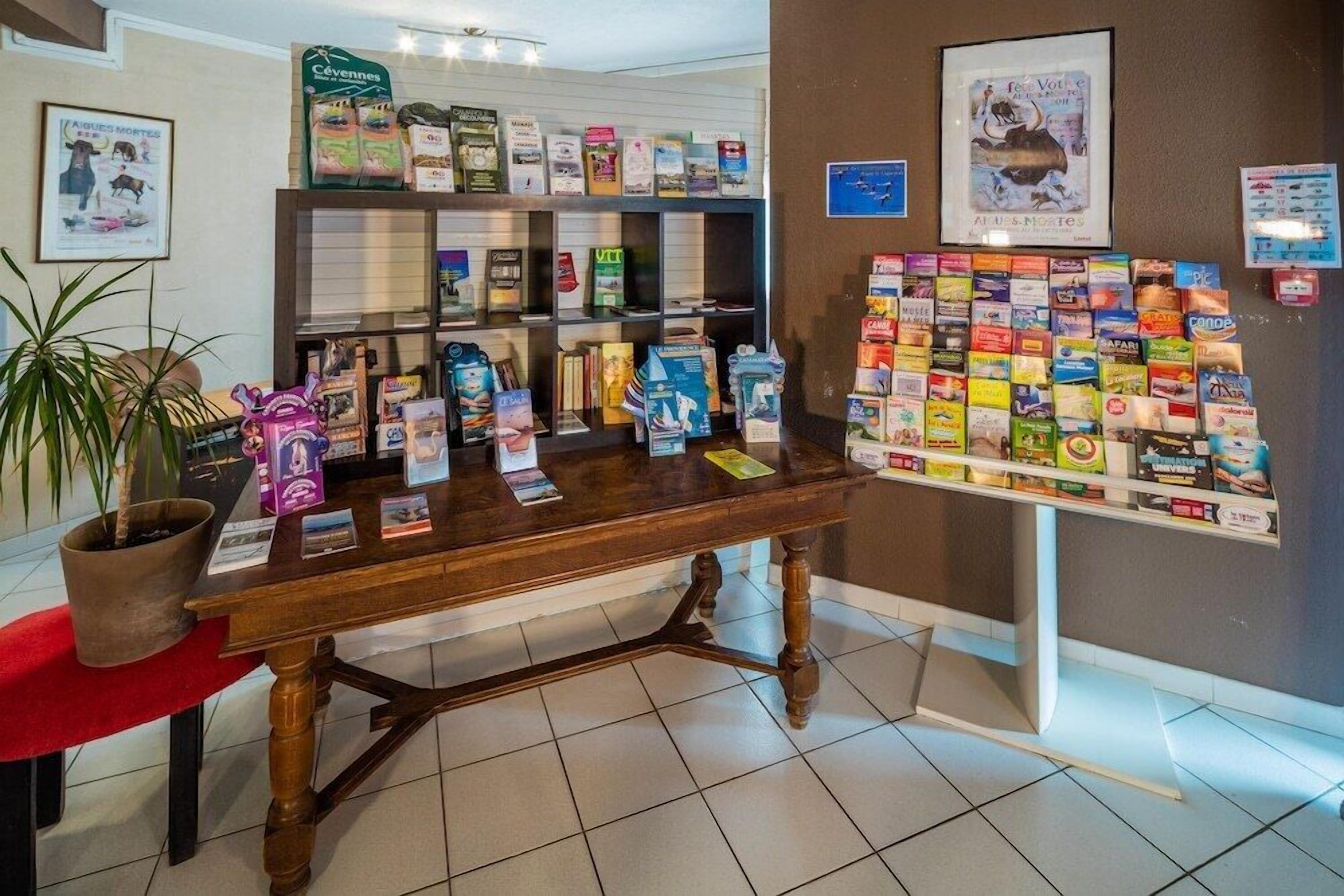 المنشأة من الداخل