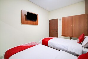 Standard Twin Room | Premium bedding, free WiFi, bed sheets - Hotel O Sean'S Residence Mansyur Near Universitas Sumatra Utara ( USU ) (Medan)