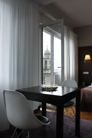 Dining - Mendez Nunez (Lugo)