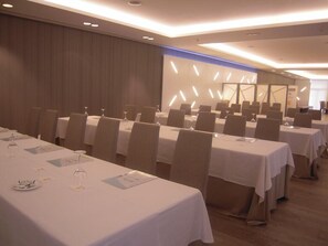 Meeting facility - Mendez Nunez (Lugo)