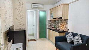 Unclassified image, 2 of 4, button - Apartemen Bassura City Kokoh (Jakarta)