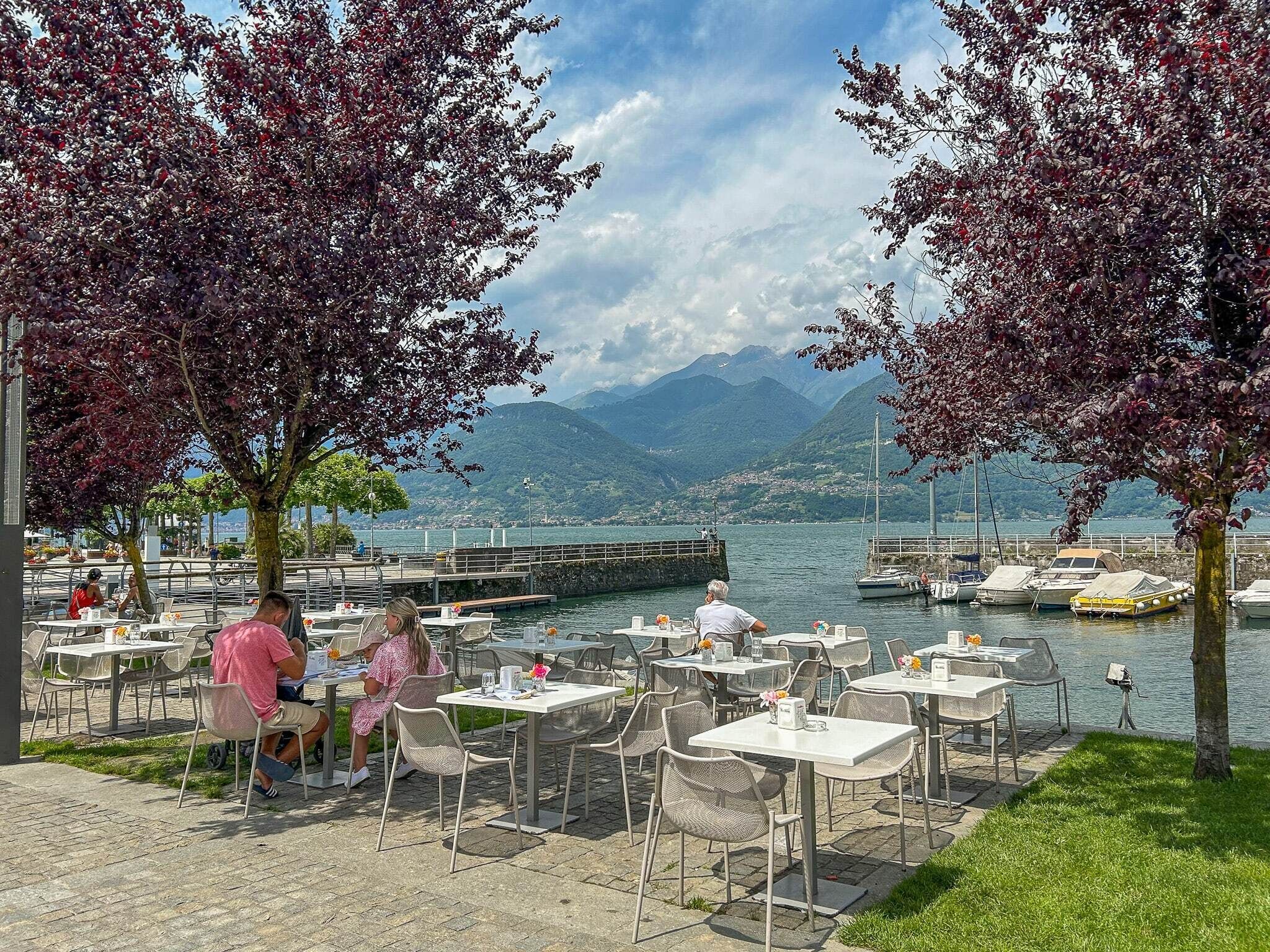 ausreichend Speisemöglichkeiten am wunderschönen Comer See