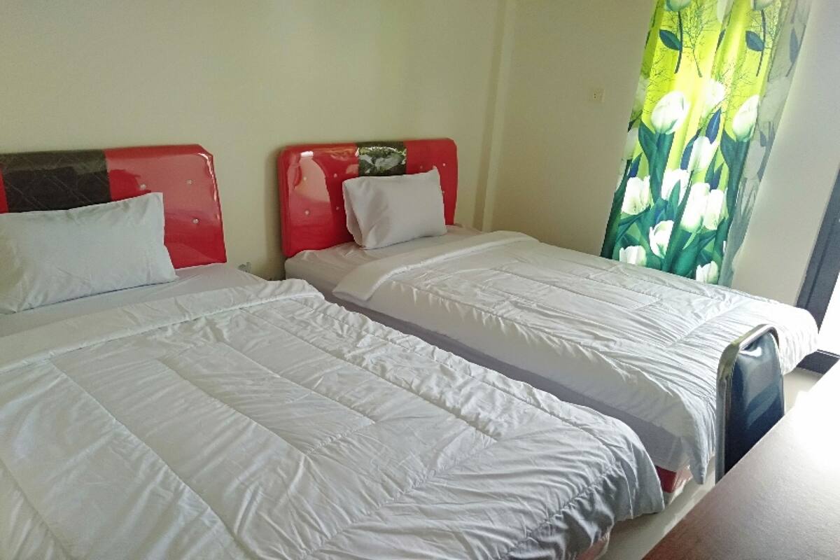 Deluxe Twin Room | Desk, free WiFi, bed sheets