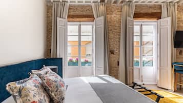 Habitació doble estàndard | Minibar gratuït, caixa forta a l'habitació i cortines opaques