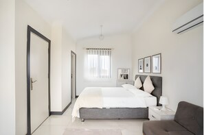 Desk, iron/ironing board, travel crib, WiFi