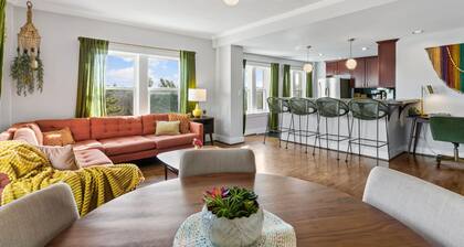 Plaza Scenic - Walk to Nelson + Plaza +Streetcar