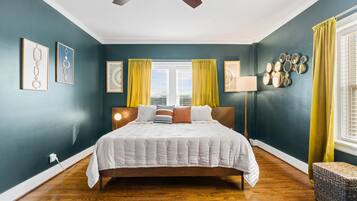 2 bedrooms, desk, iron/ironing board, free WiFi