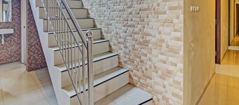 Collection O 91666 Meyli Guesthouse