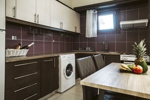 Villa superior | Cocina privada | Lavavajillas 